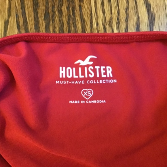 Hollister Red Long Sleeve Tee - Picture 3 of 3